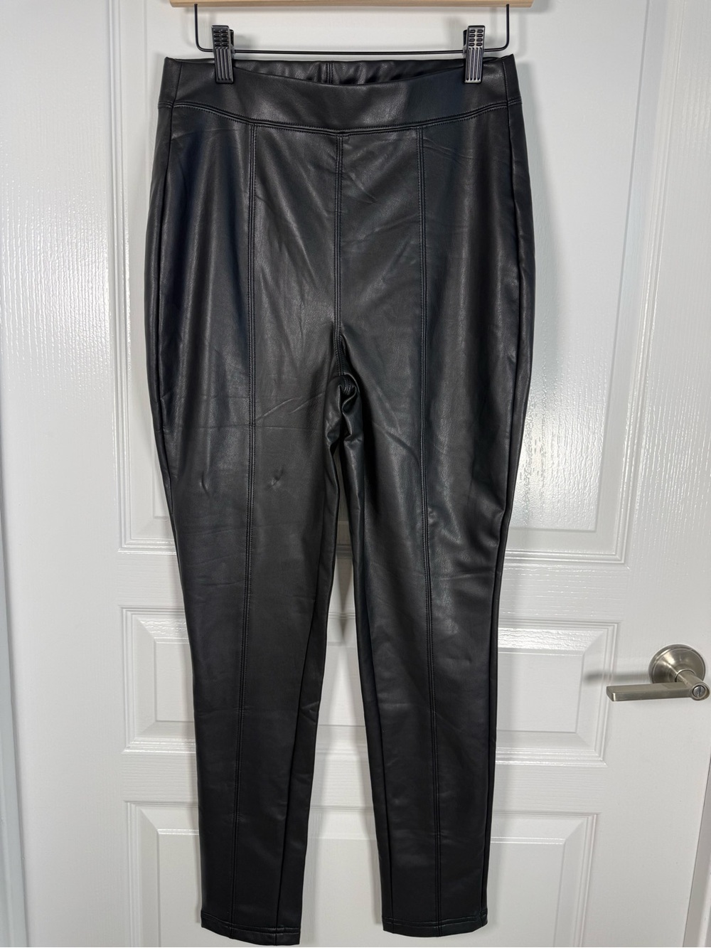Faux Leather Black Seam-Detail Leggings size XL (054)